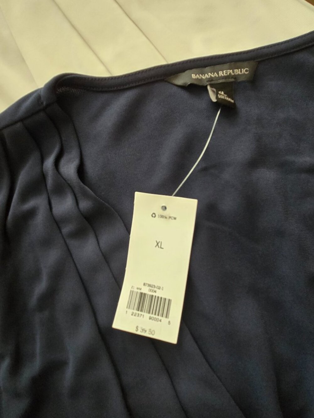 NWT Banana Republic - Trio of Tops - Size XL - Picture 5 of 7